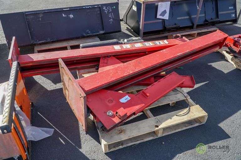 Hunter L401 4Post Alignment Lift, 14,000Lb Roller Auctions
