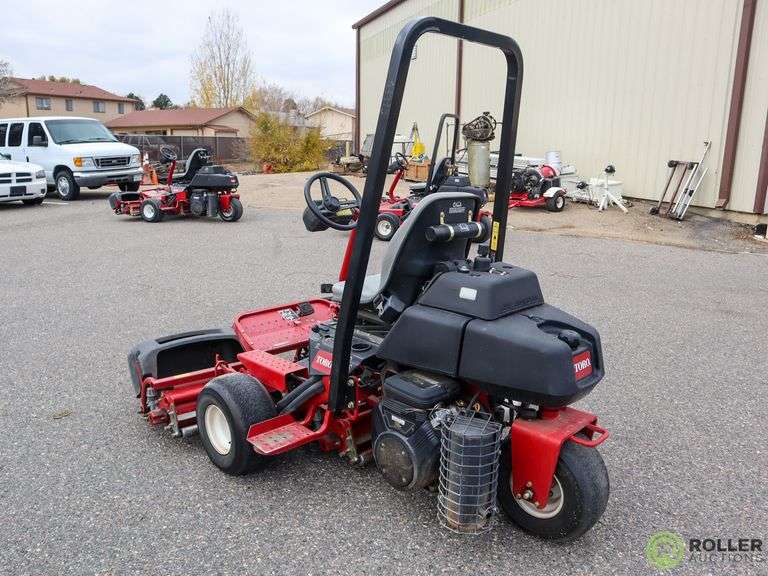 2013 Toro Greensmaster 3150 RideOn Reel Mower Roller Auctions