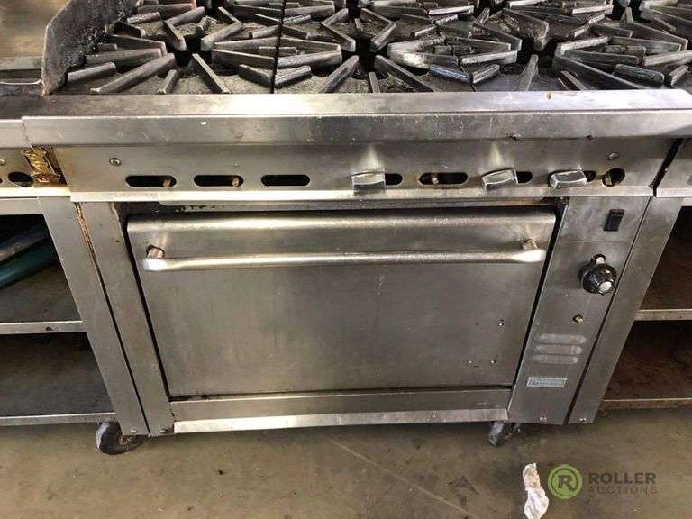 Vectaire 120in Range With 12Burners, 48in Griddle, Lower Oven, Lower