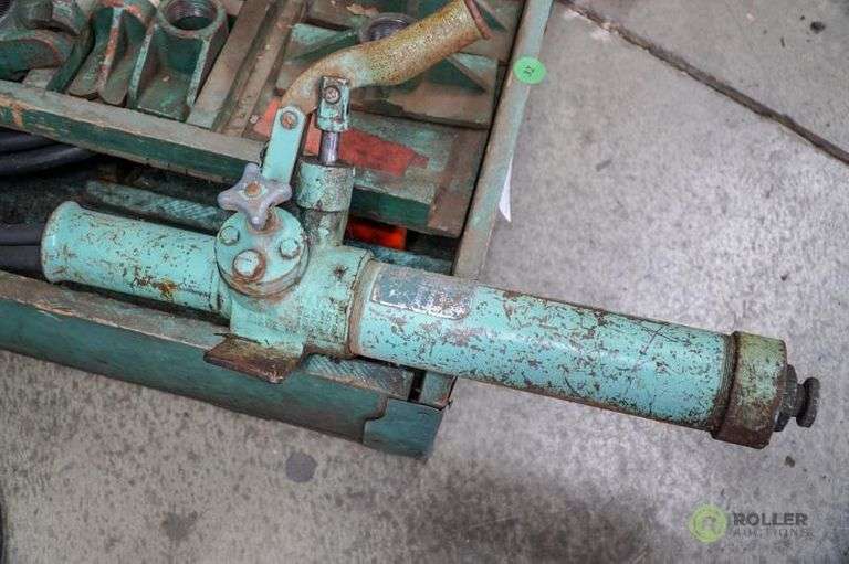 Century Fox Hydraulic Hand Pump Roller Auctions
