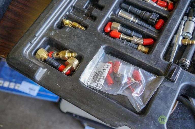 Snap On EEFI500 Master Fuel Injection Pressure Gauge Set Roller Auctions