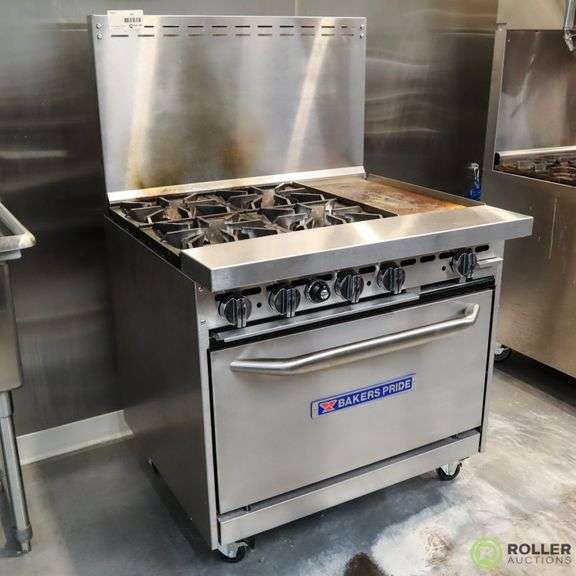 Bakers Pride Stainless Steel 4Burner Range, 12" Griddle and Lower Oven