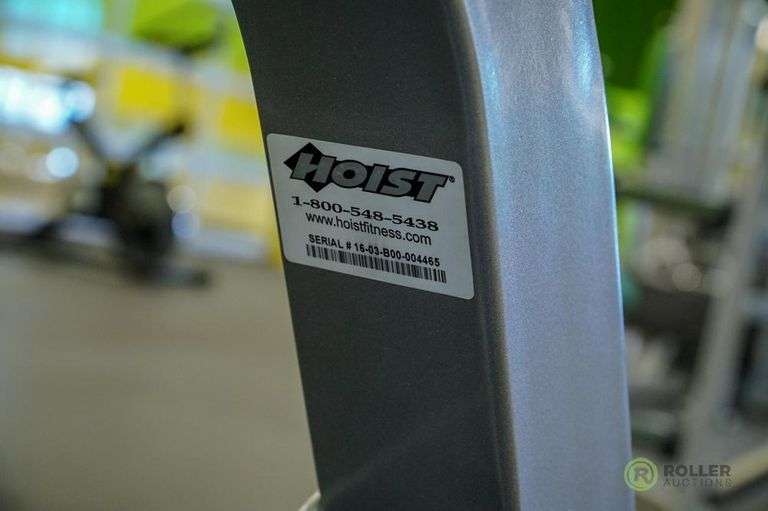 Hoist CF3661 Incline Leverage Row, Plate Loaded, Dual Grip Roller