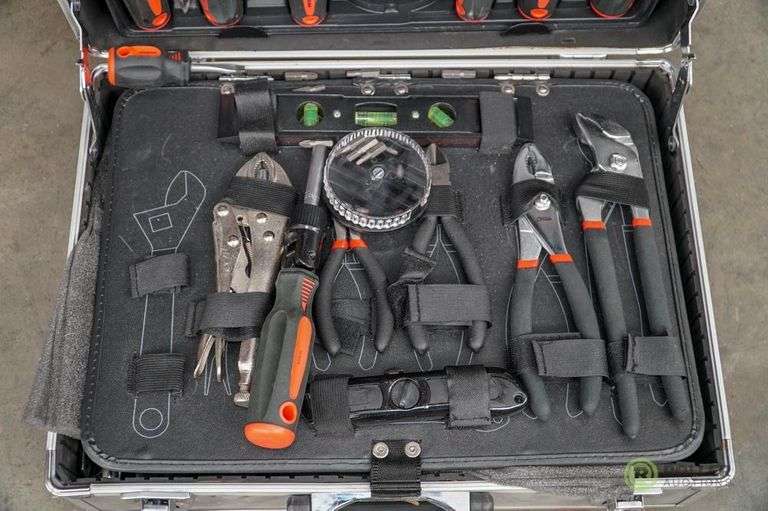 Brookstone Tool Kit Roller Auctions