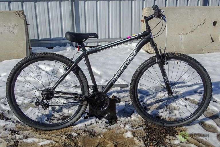 Mongoose Excursion 29in Wheel Front Suspension Mountain Bike Roller