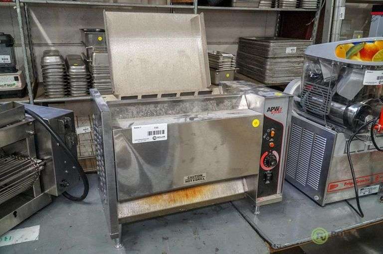 APW Wyott M953 Vertical Conveyor Bun Grill Toaster Roller Auctions