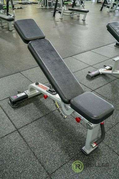 Star Trac B7506 Instinct Multi Adjust Bench 5 Position Back Rest Rear Casters With Adjustable 