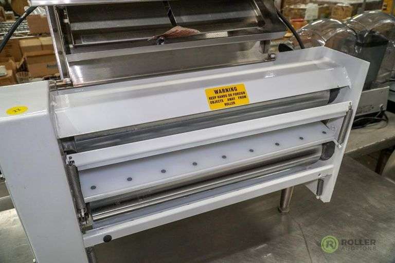 SDR42 20in Front Operated Double Pass Dough Roller / Sheeter