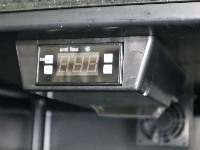 Vissani MCBC58DST Wine Cooler Roller Auctions