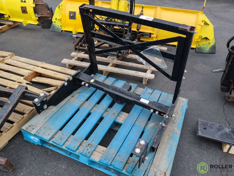 Hitch Receiver Mount for Spreader / Sander Roller Auctions