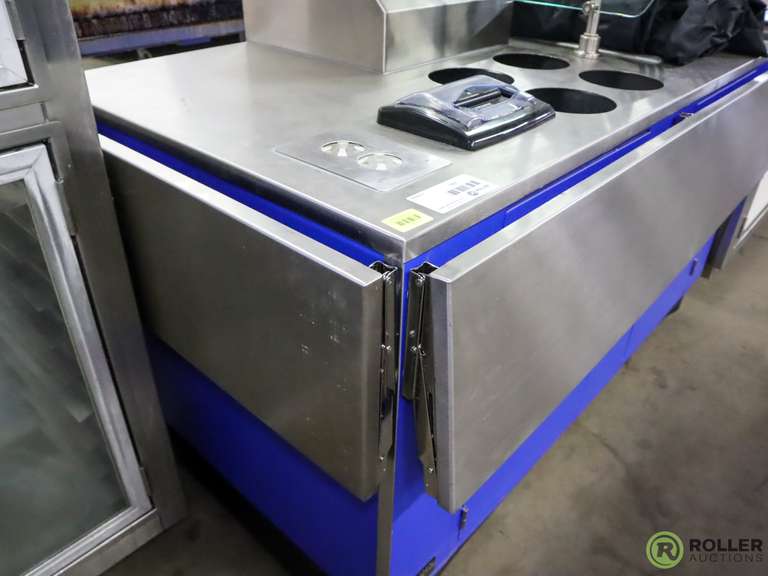 Carts of Colorado COCCW 60in Merchandising Cart with Sneeze Guard