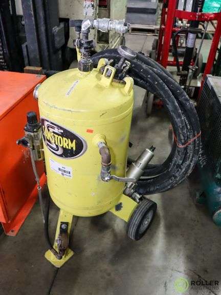 MMLJ CW6B11 Sand Blaster Roller Auctions