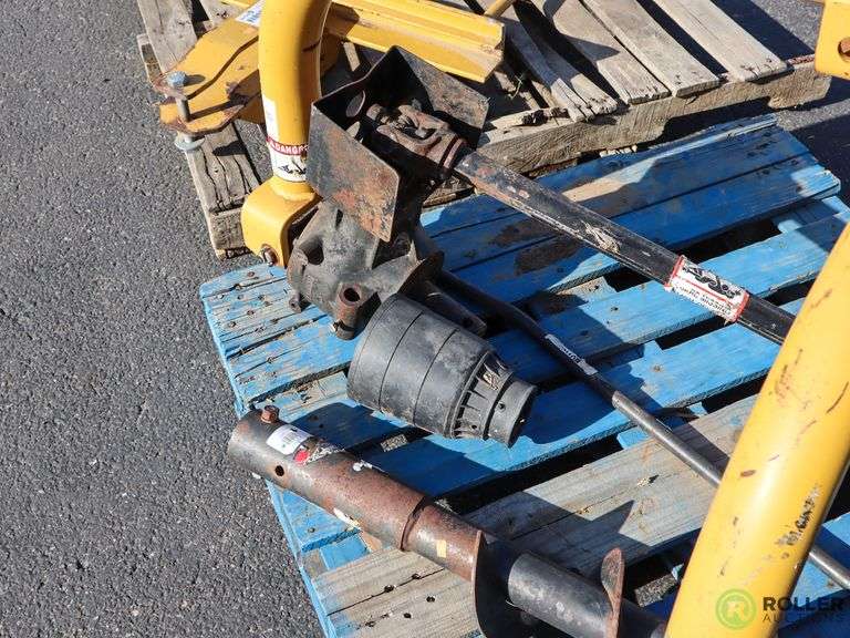 Farm Star Equipment Post Hole Digger Attachment, 3Pt, PTO Roller