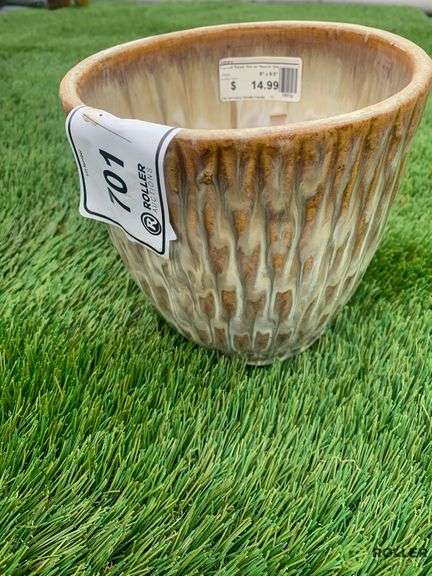 Pottery Roller Auction