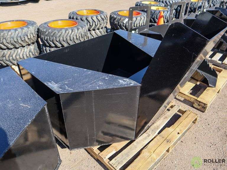 New Kit 3/4 Cubic Yard Concrete Placement Bucket To Fit Skid Steer