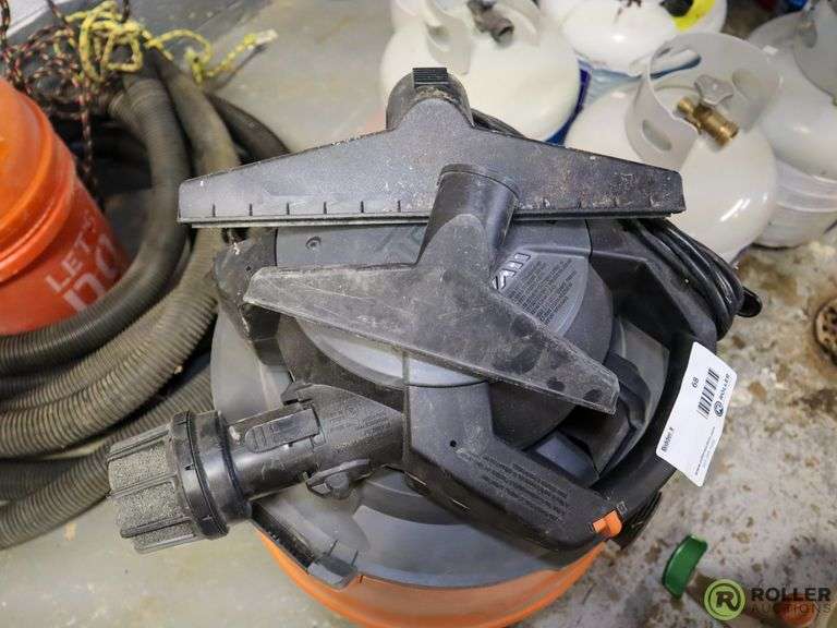 Ridgid HD16000 Shop Vac With Dust Collection System and Extra Hose