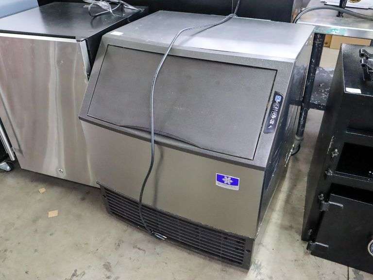 Manitowoc UYF0310A Air Cooled Undercounter Ice Machine Roller Auctions