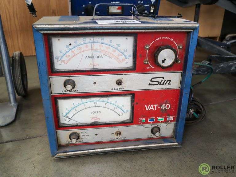 Sun VAT40 Amp/ Volt Tester and Napa Battery Charger Roller Auctions