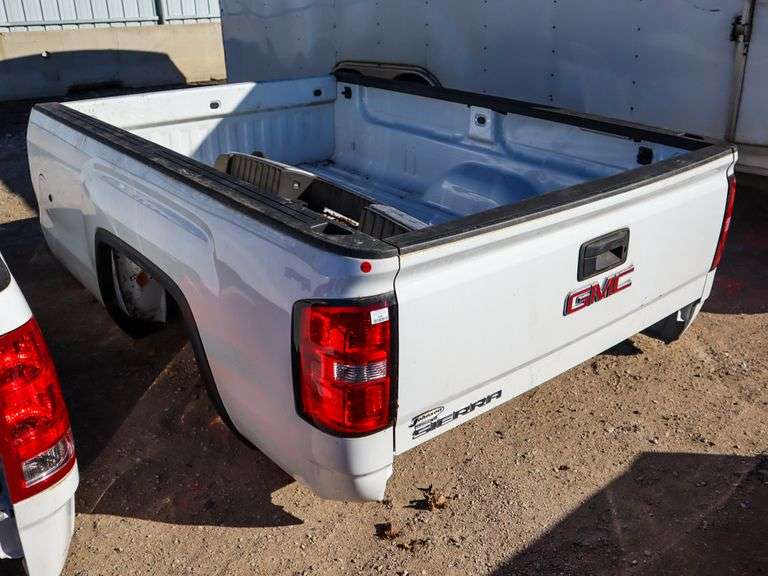8' GMC Sierra Truck Bed and Rear Bumper Roller Auctions