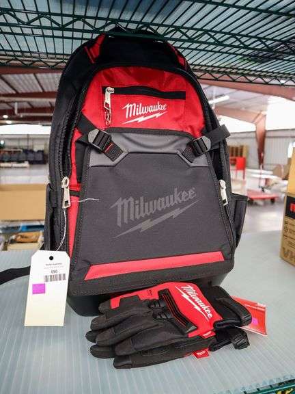 milwaukee back packs