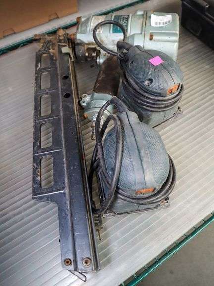 Hitachi NR83A2 3/4in Strip Nail Gun And 