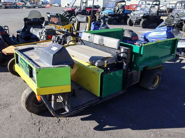 Cushman 8985308910 Turf Truckster, Hydraulic Dump Box (Inoperable