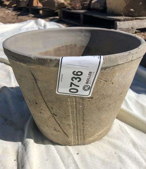 Pottery Roller Auction