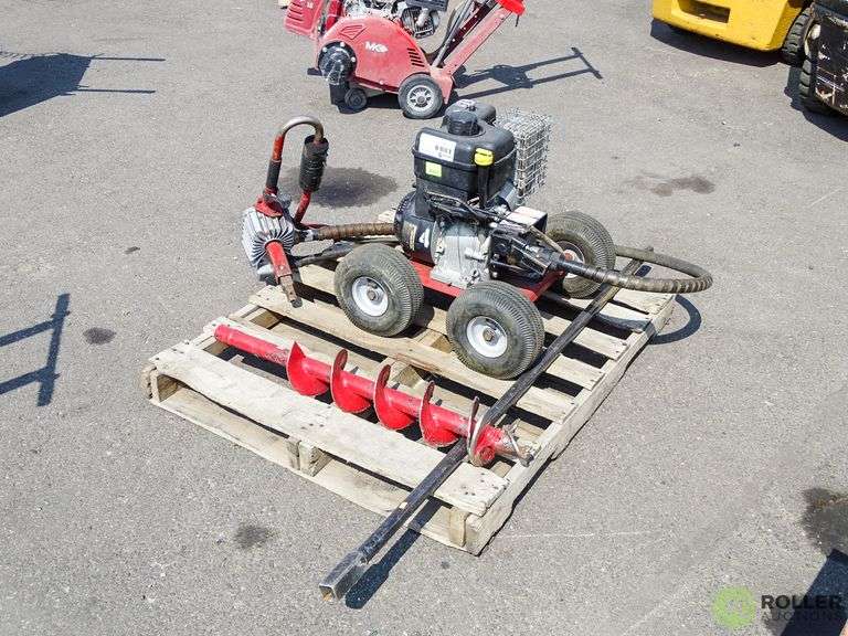 Little Beaver 8 Post Hole Digger / Mechanical Earth Drill, Gas, 6" Bit