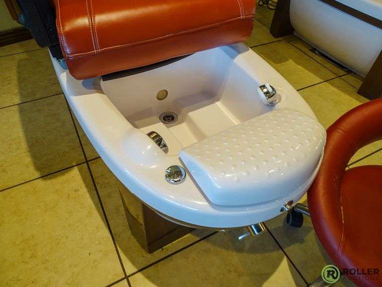 Human Touch HT135PS1 Pedicure Massage Chair With Stool Roller Auctions