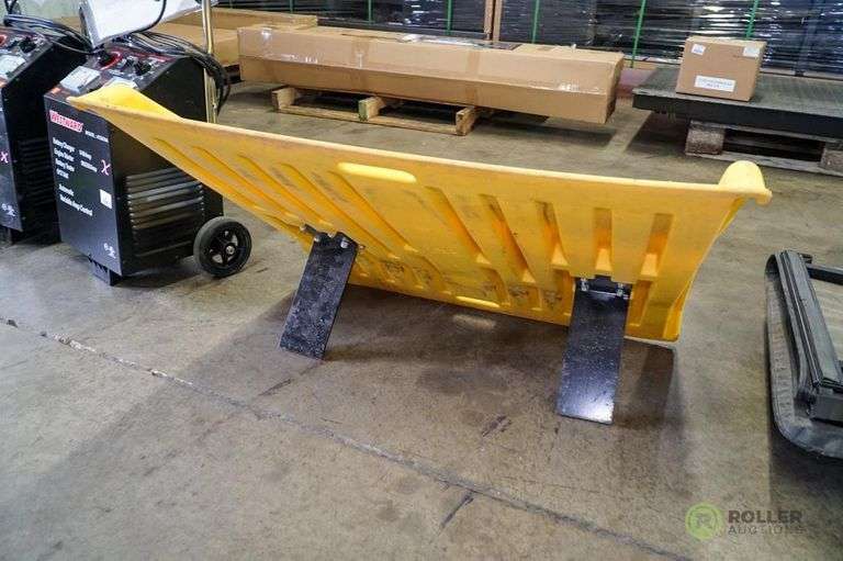 Eagle 1795 Plastic Dock Plate Roller Auctions