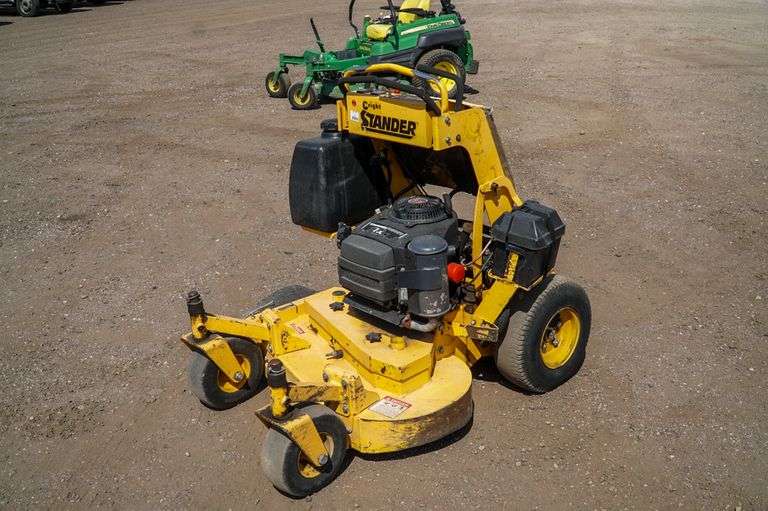 Wright Stander StandUp Mower, Kawasaki FH500V 7HP Gas Engine, 36in