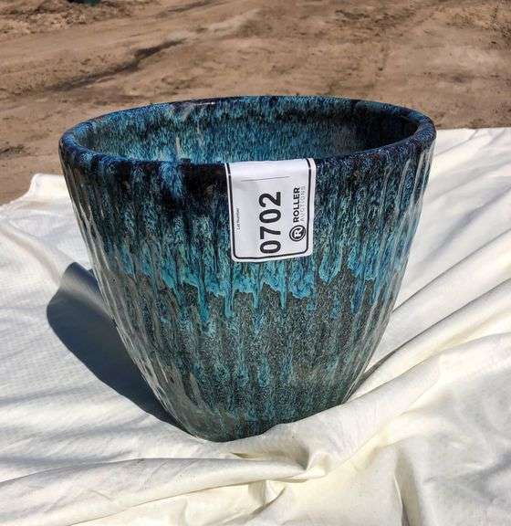 Pottery Roller Auction