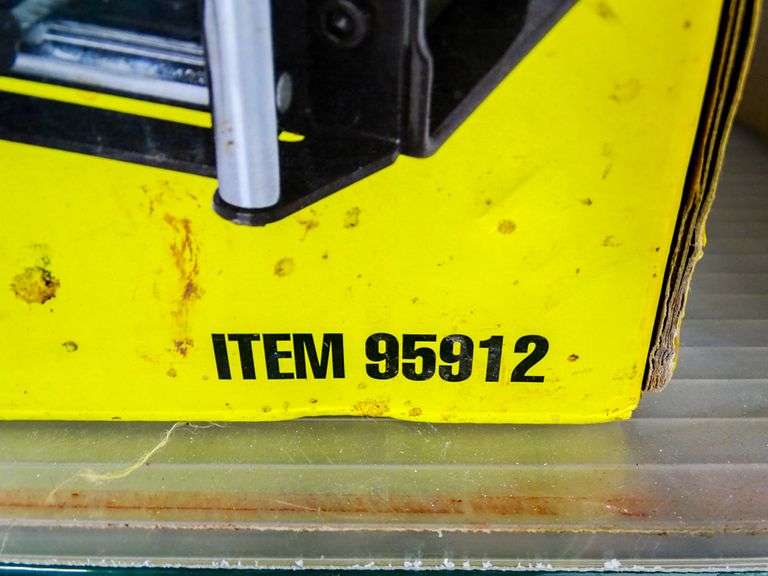 Chicago Electric 95912 Winch with Wireless Remote Roller Auctions