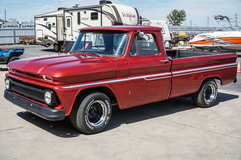 1966 CHEVROLET C10 PICKUP, 383 Stroker, Edelbrock 750 Carb, Completely