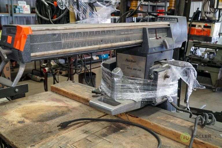 Wards PowrKraft TPC2610B 10in Radial Arm Saw with of Extras