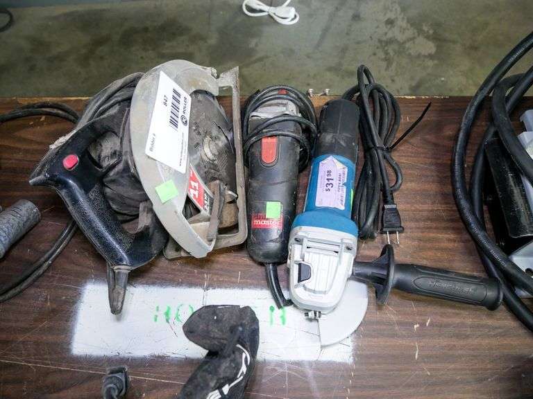 Skill 5150 Circular Saw with (2) Grinders Roller Auctions