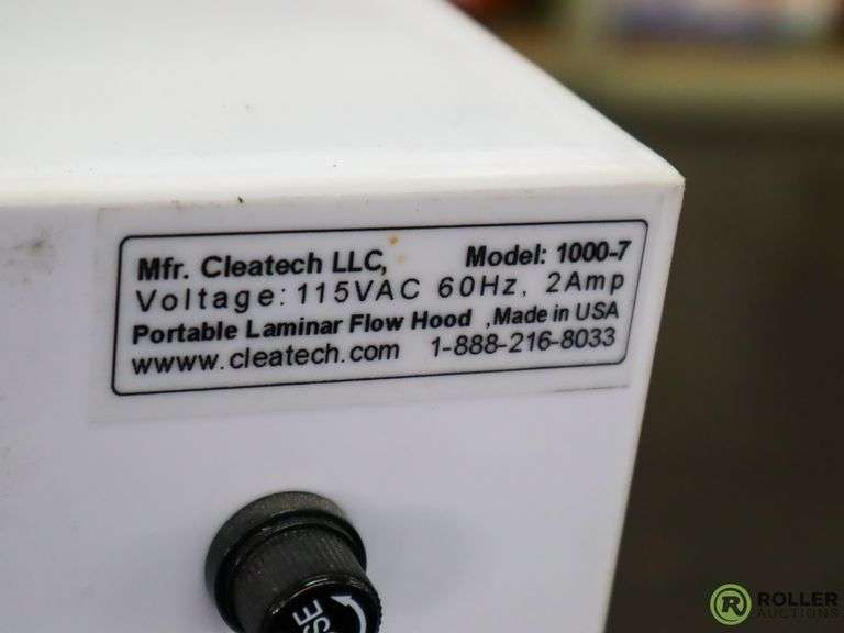 Cleatech 1000-7 Portable Laminar Flow Hood - Roller Auction