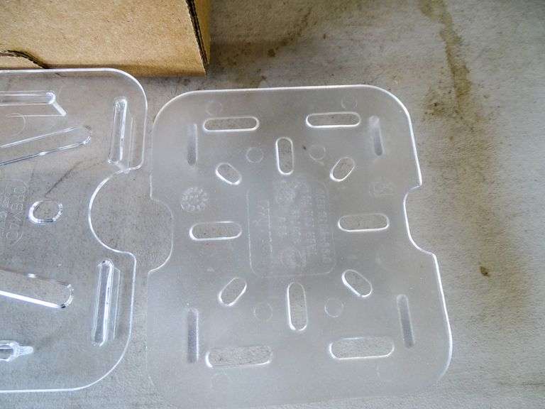 (30) Cambro Insert Strainers, Assorted Sizes - Roller Auctions