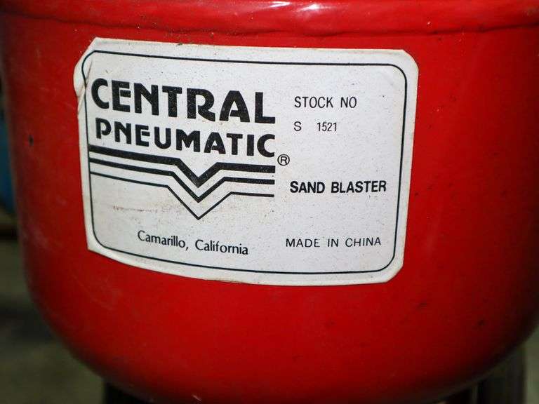 Central Pneumatic 1521 Sand Blaster Roller Auctions