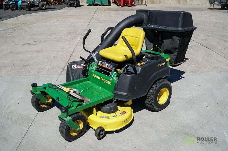 John Deere Z225 42c Ride On Mower Gas 42in Mower Deck Rear Bagger