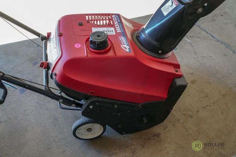 Honda HS520 Snowblower, Gas Roller Auctions