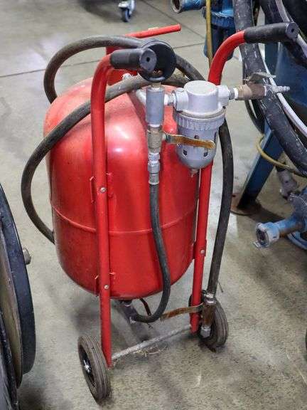 Central Pneumatic 1521 Sand Blaster Roller Auctions
