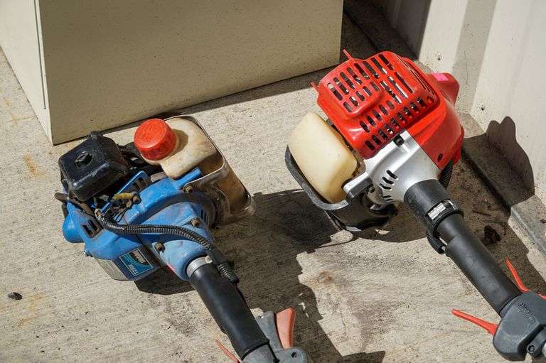 Shindaiwa LE242 Edger, Shidaiwa T230X String Trimmer, Gas Engines