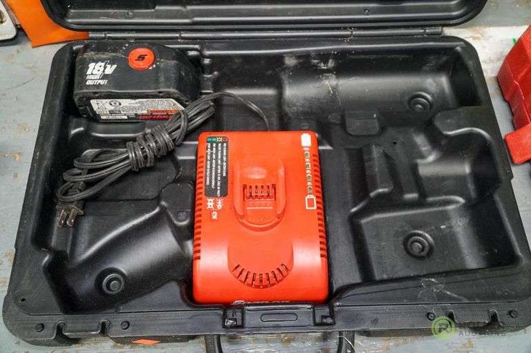 SnapOn CT6850 Cordless Impact Wrench, 18V with (2) Batteries and
