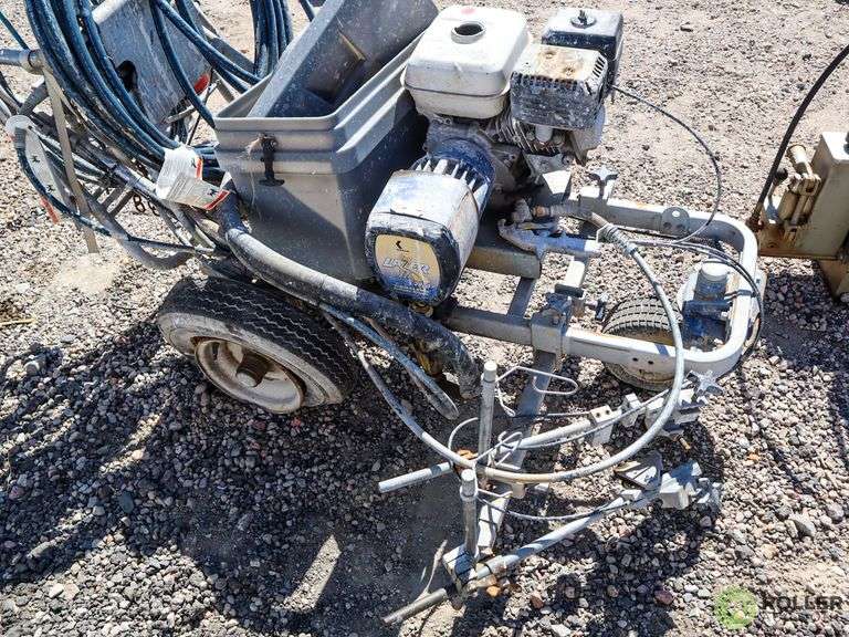 Graco LineLazer 3900 2 WalkBehind Paint Striper (Inoperable) Roller