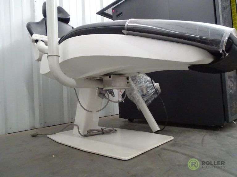 Dome Innovation Dental Examination Chair Roller Auction