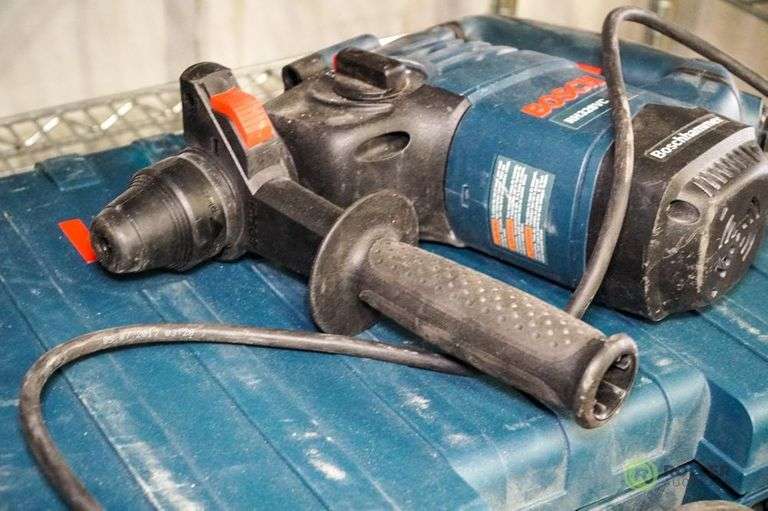 Bosch RH328VC Rotary Hammer with Drill Bits Roller Auctions