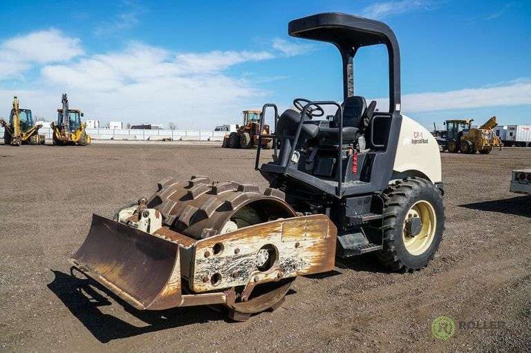 INGERSOLL RAND SD45DTF RideOn Sheepsfoot Roller, 56in Drum, Pad Foot