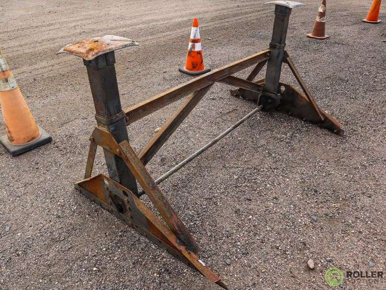 Set of Trailer Dolly Legs and ICC Bumper Roller Auctions