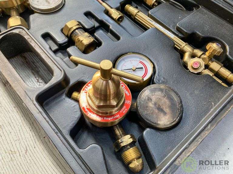 Chicago Electric Heavy Duty Oxygen / Acetylene Welding Accessory Kit